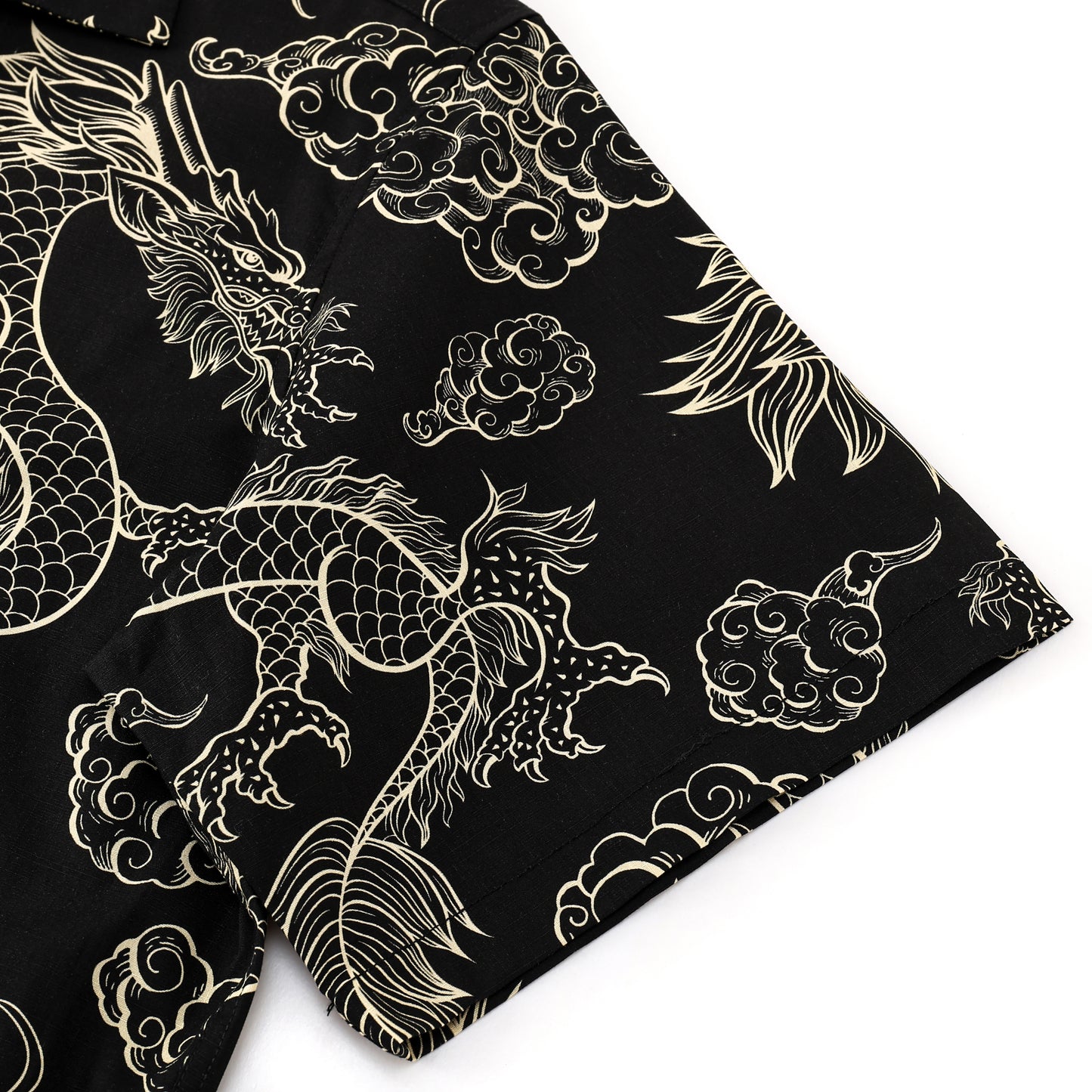 Dragon Pattern Button Short Sleeve Shirt in Black