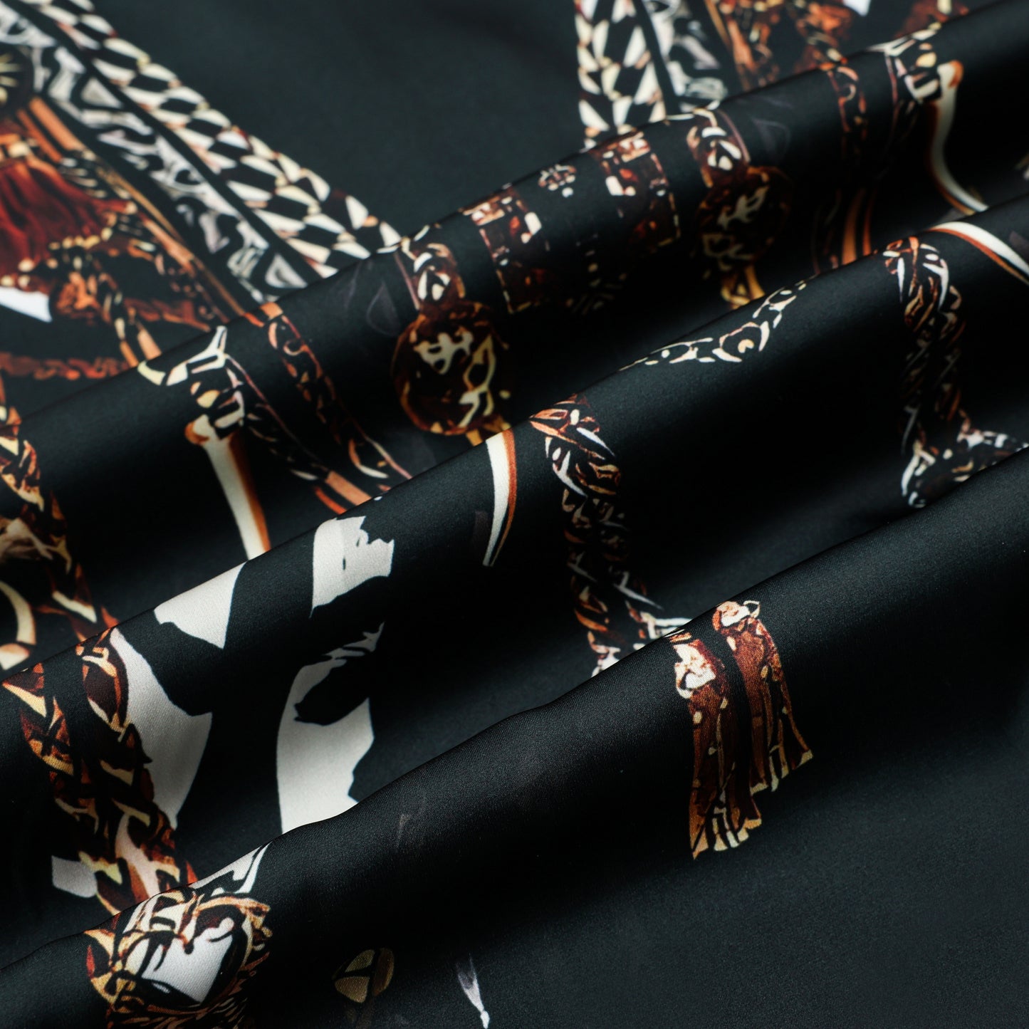 Chain Animal Printed Silk Fiber Short Sleeve Shirt