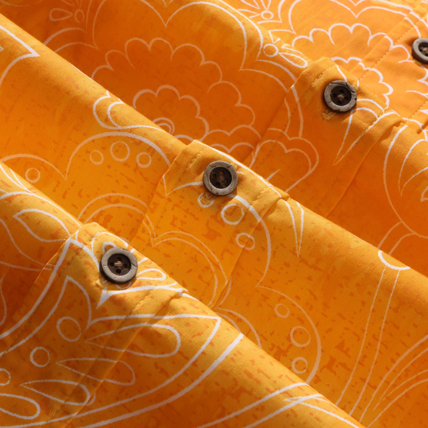 Cocoa Paisley Vintage Short-Sleeve